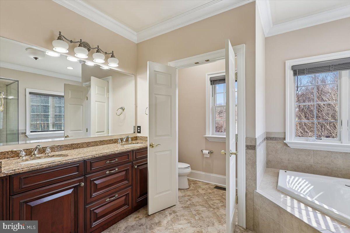 FALLS CREST - Residential