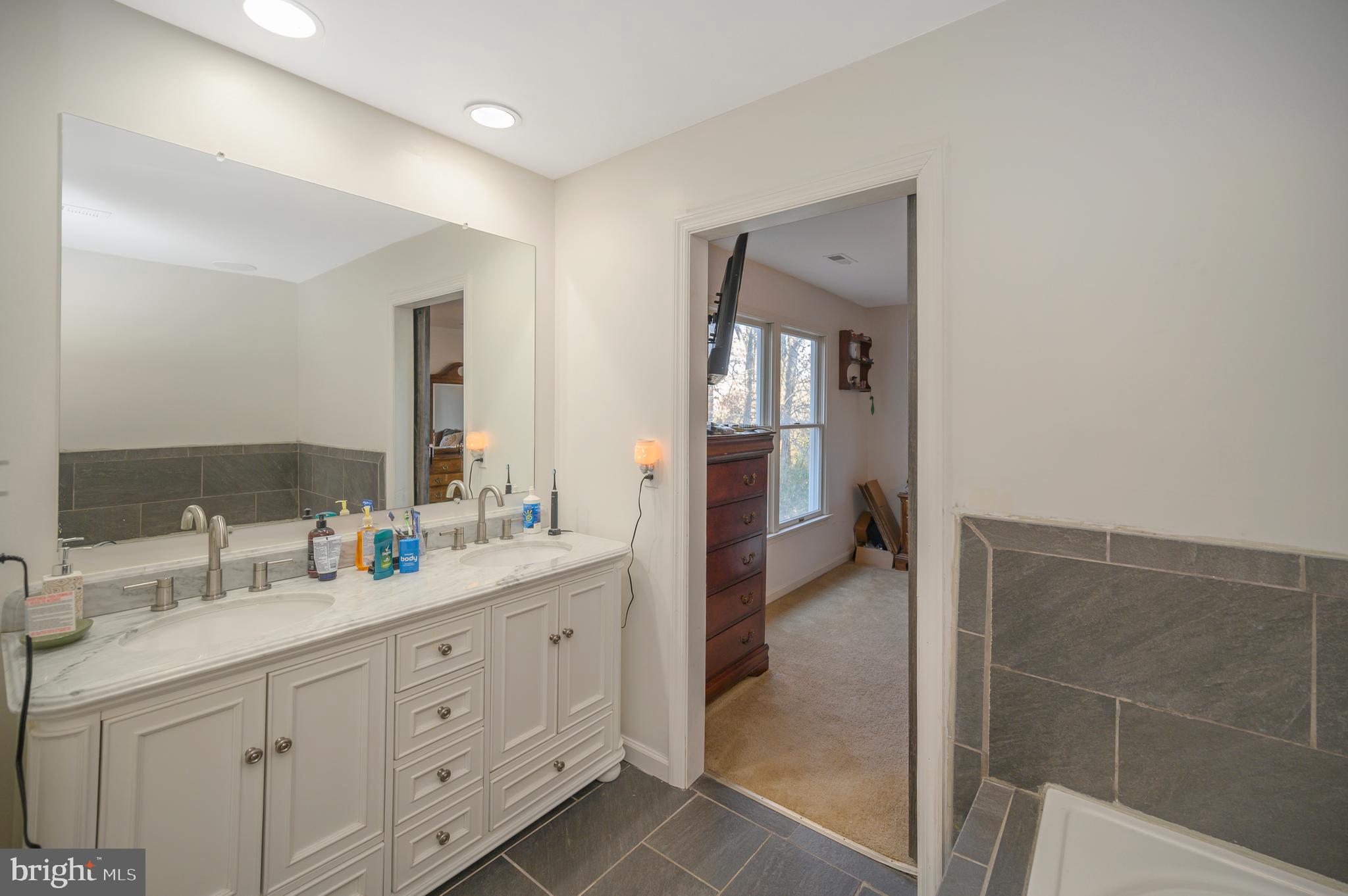 WILLOW OAKS - Residential