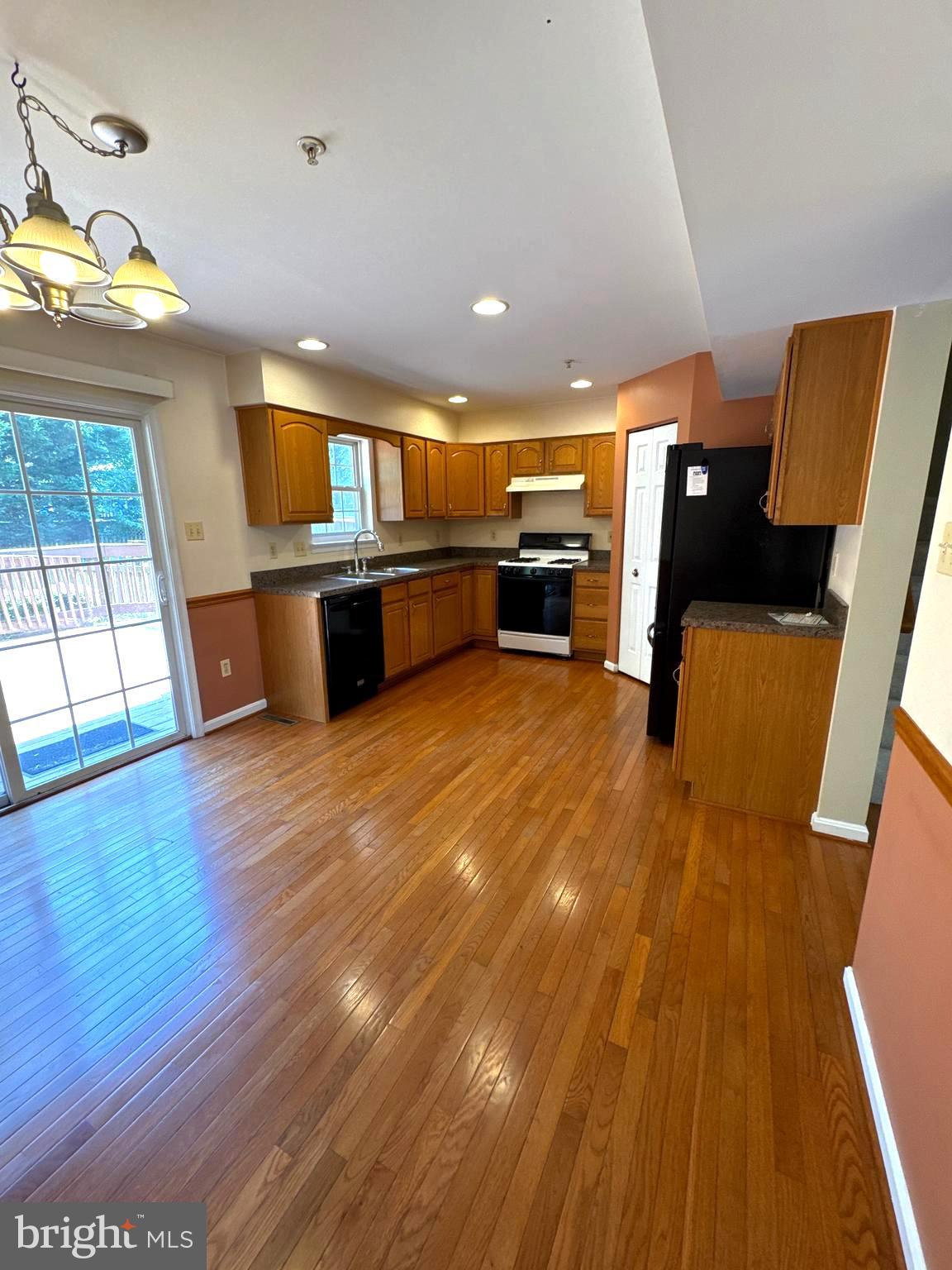 REMVIEW - Residential Lease