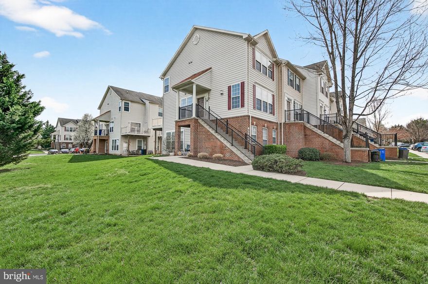 Beautiful end-unit Level 2 condo in Ballenger Creek! This upper-level home features brand new LVP flooring on the main level and new carpet upstairs in the bedrooms. The main level offers a bright and inviting living room with a gas fireplace and abundant natural light. The kitchen features granite countertops, ceramic tile flooring, and access to the Trex deck, perfect for relaxing or entertaining. Laundry is conveniently located on the main level as well.
Upstairs, you’ll find 3 bedrooms and 2 full baths, with the third bedroom offering great flexibility for a home office, guest room, or additional living space. Recent updates include a newer heat pump and a water heater that is only 1 year old. Two assigned parking spaces are located directly in front of the unit.
This home shows beautifully and is move-in ready! Conveniently located just minutes from I-70, I-270, Route 340, and Route 15, with grocery stores, restaurants, and everyday conveniences just a few minutes away. Ballenger Creek Park is right across the street.