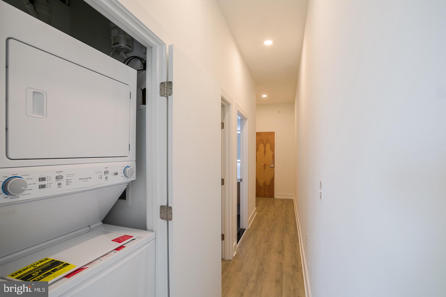 2201 WASHINGTON AVENUE UNIT 210