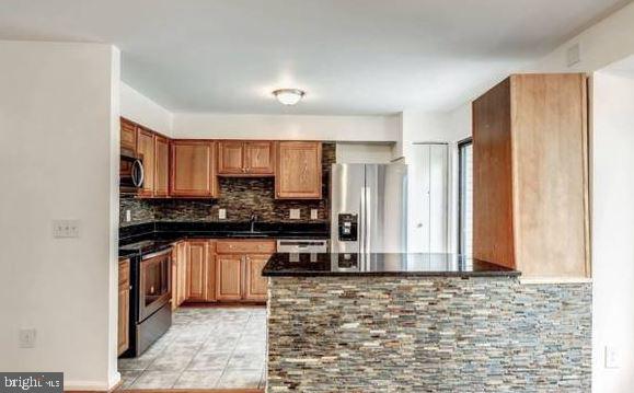 SEQUOIA LEA - Residential Lease