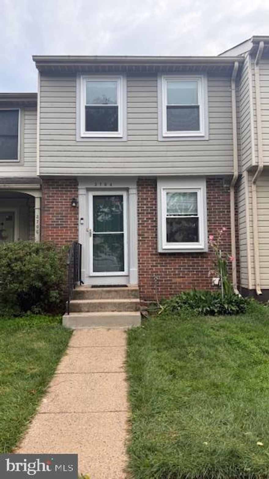 Updated lovely 3 levels TH in great location close to Fairfax Parkway, Routs 50&66. New paint Gleaming main-level hardwood floors and Luxury Vinyl floors upstairs and basement, Oak kitchen cabinets w/granite counters and excellent appliances. Opened space family room and dining room. Freshly painted.Walk-out basement for 3rd bed/guest room with its own full bath. Fenced yard and wonderful views. Close to shopping, dining, schools.