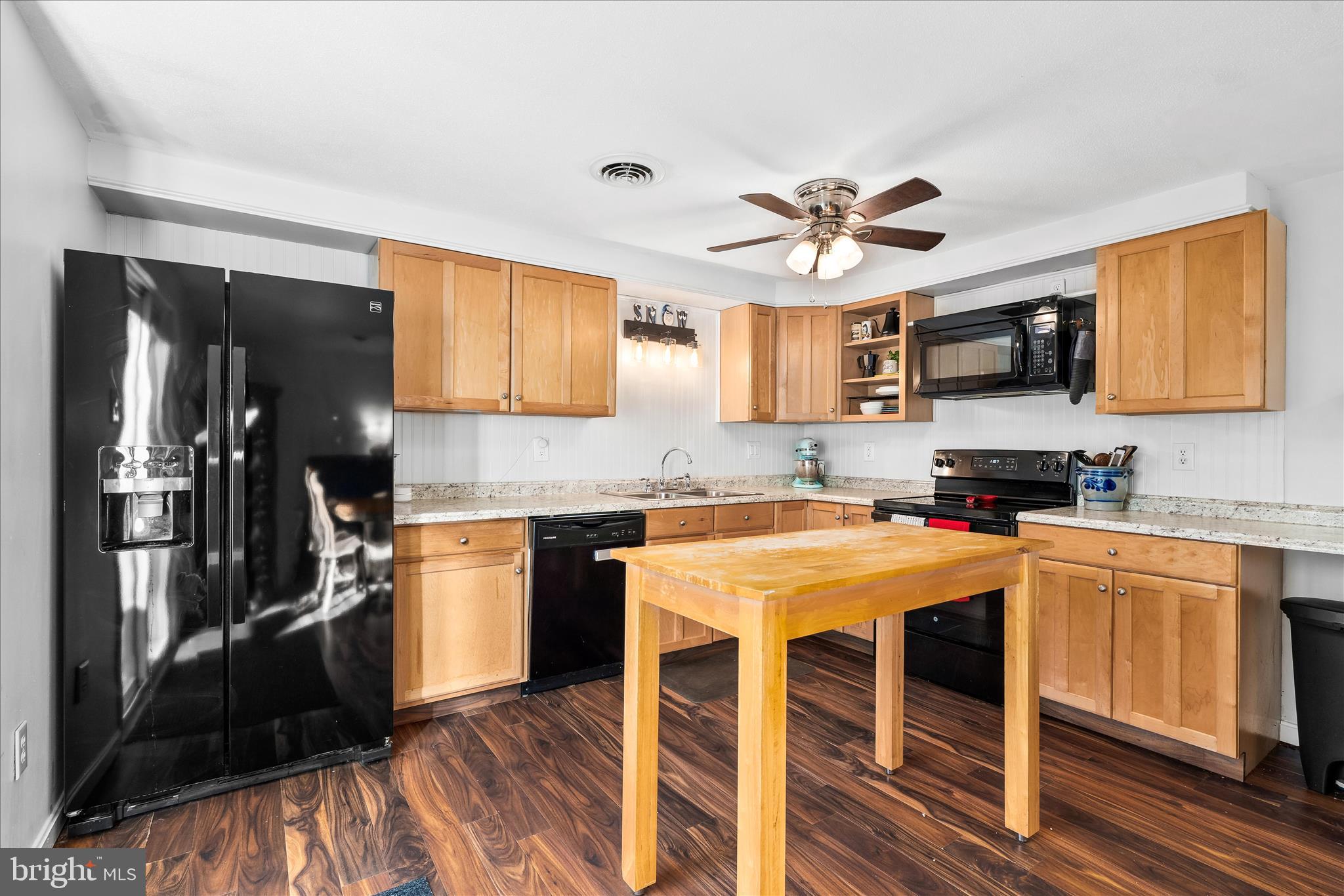 104 VALLEY VIEW COURT