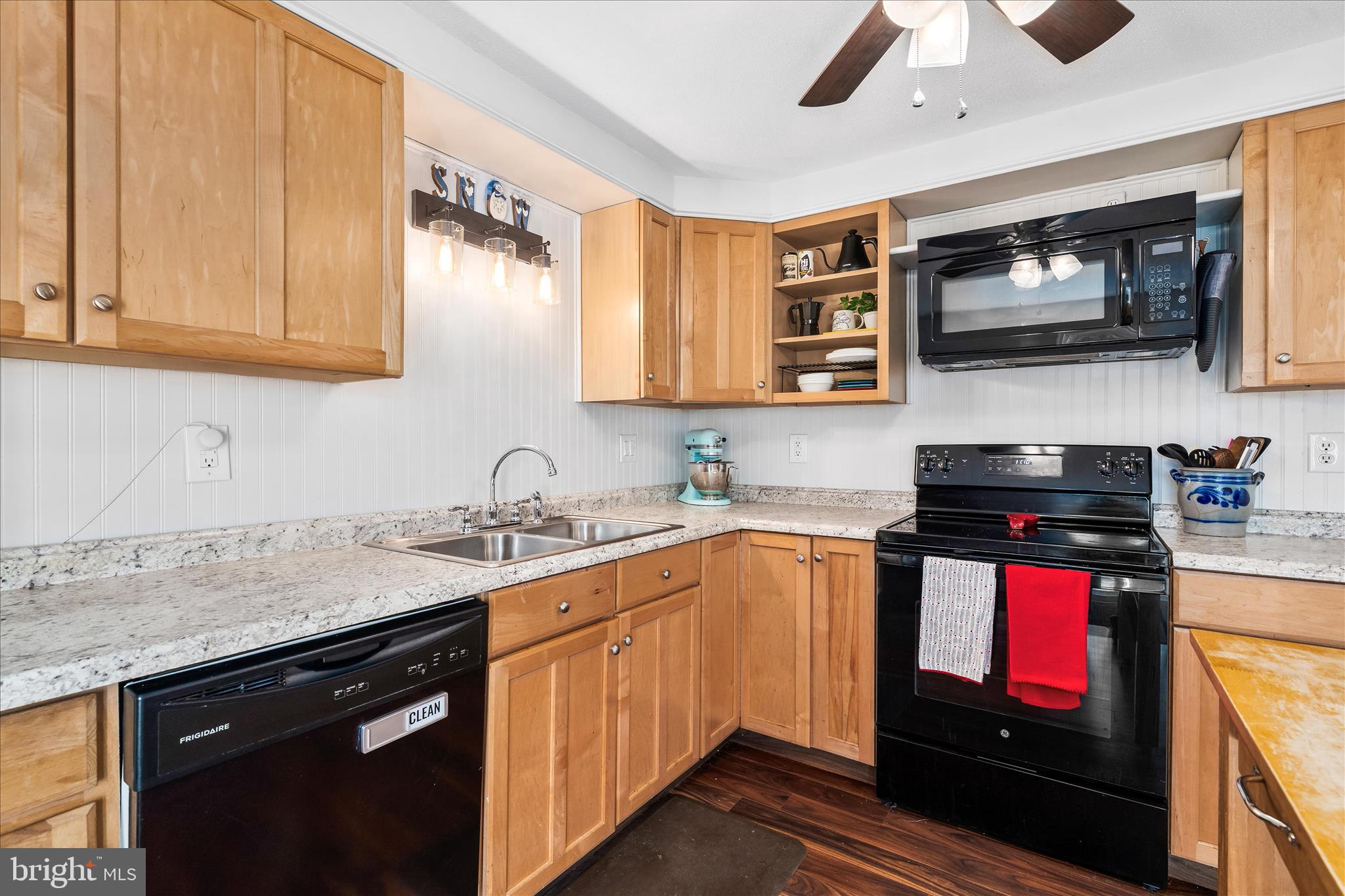 VALLEY VIEW - Residential