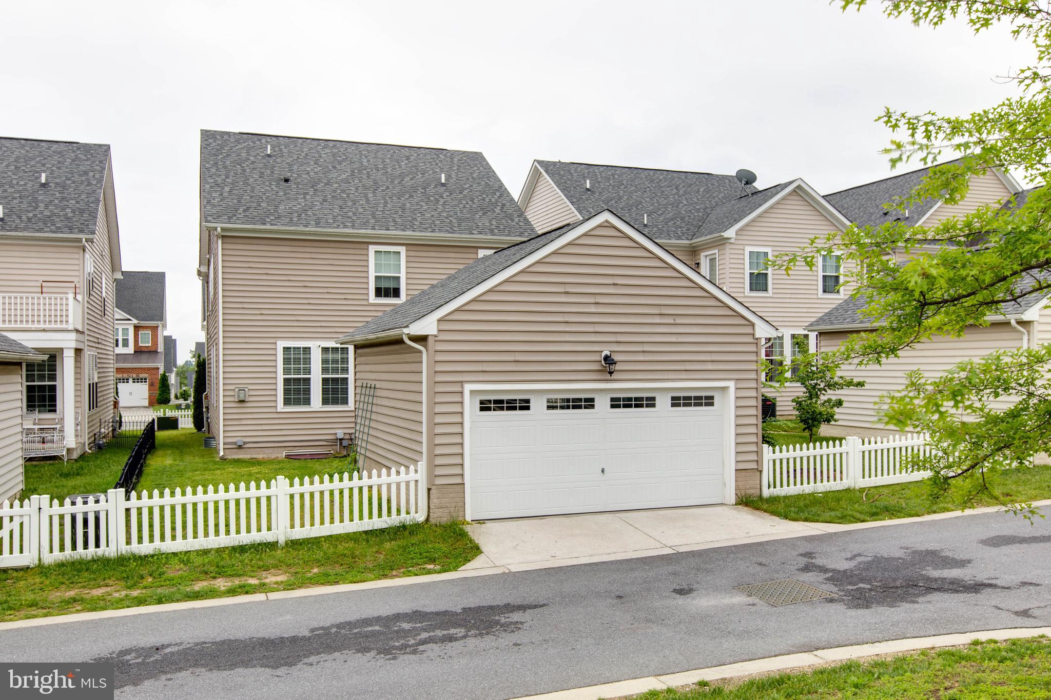 BENTLEY PARK - Residential