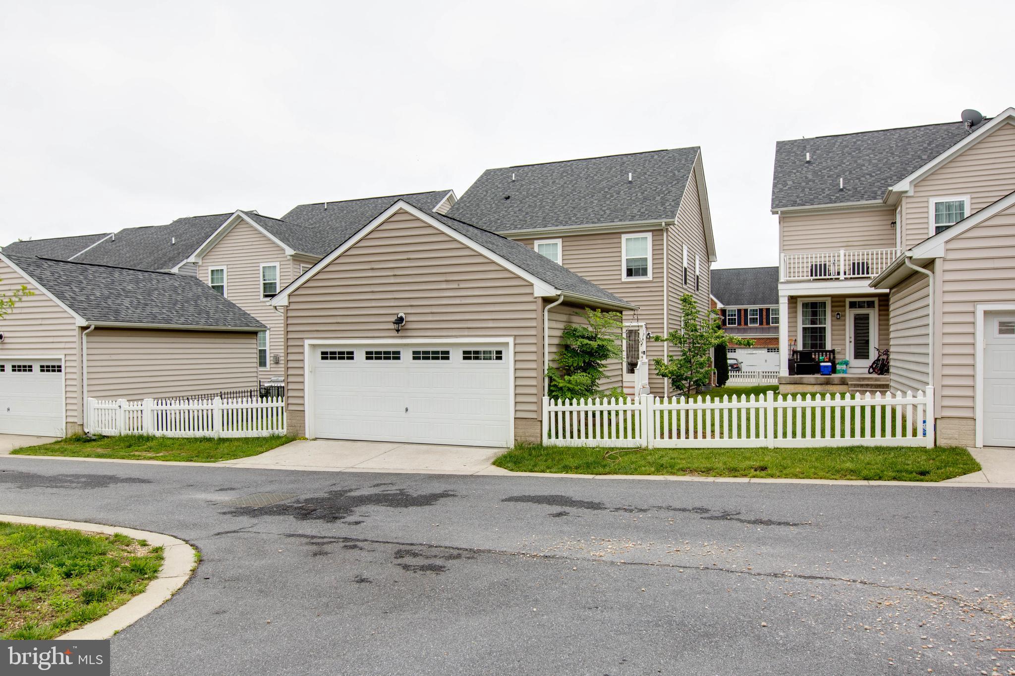 BENTLEY PARK - Residential