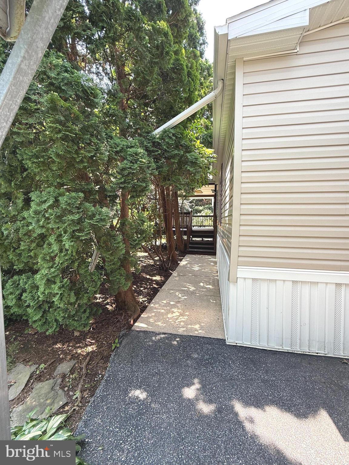 28 SHIPPENSBURG MOBILE ESTATE