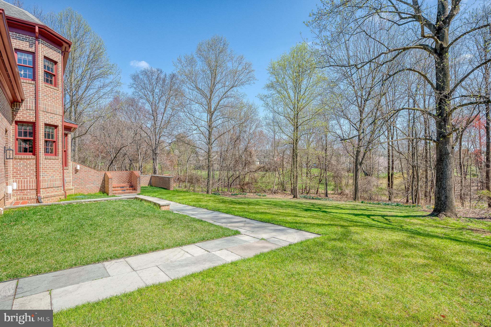 GLENANGUS - Residential