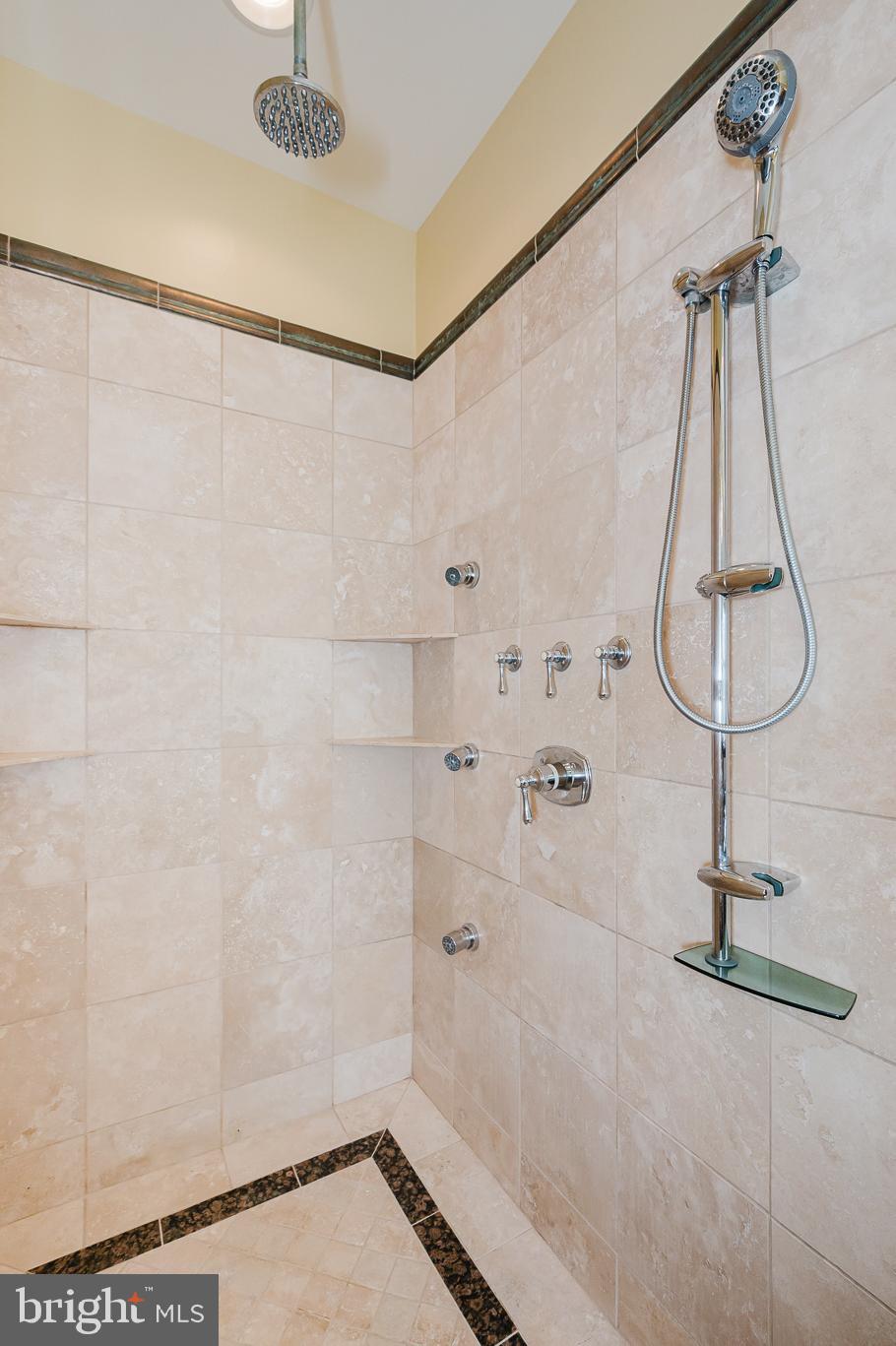 GLENANGUS - Residential