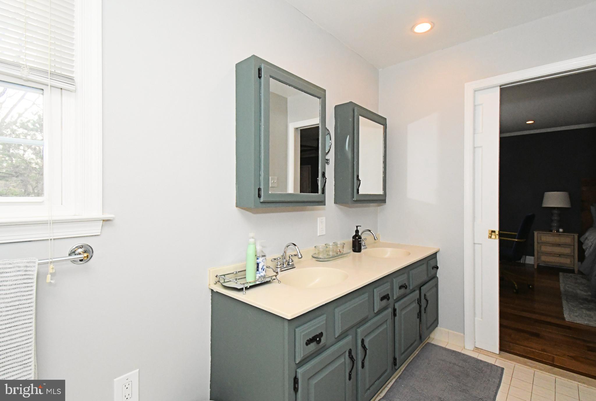 YARDLEY HUNT - Residential