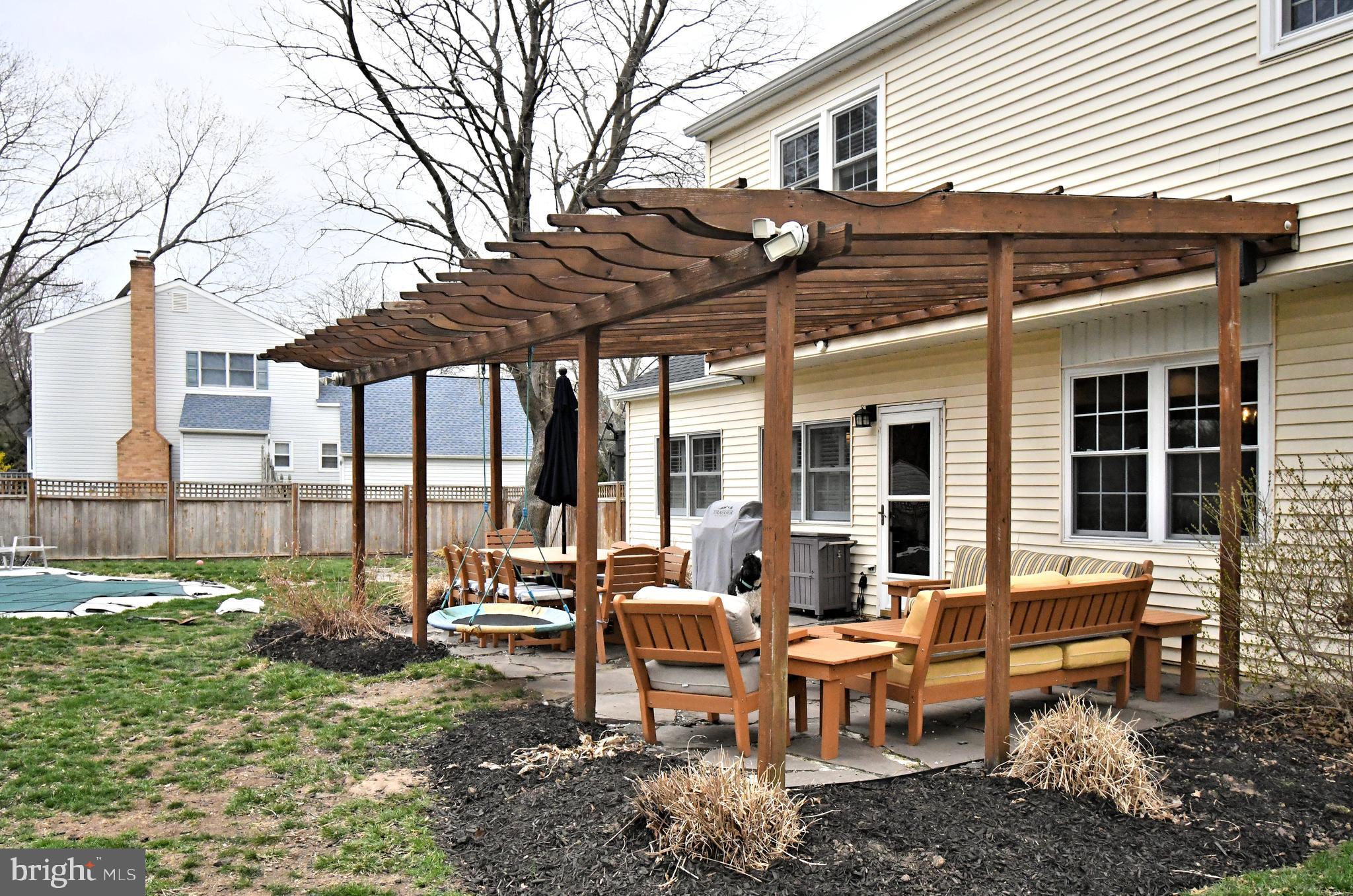 YARDLEY HUNT - Residential