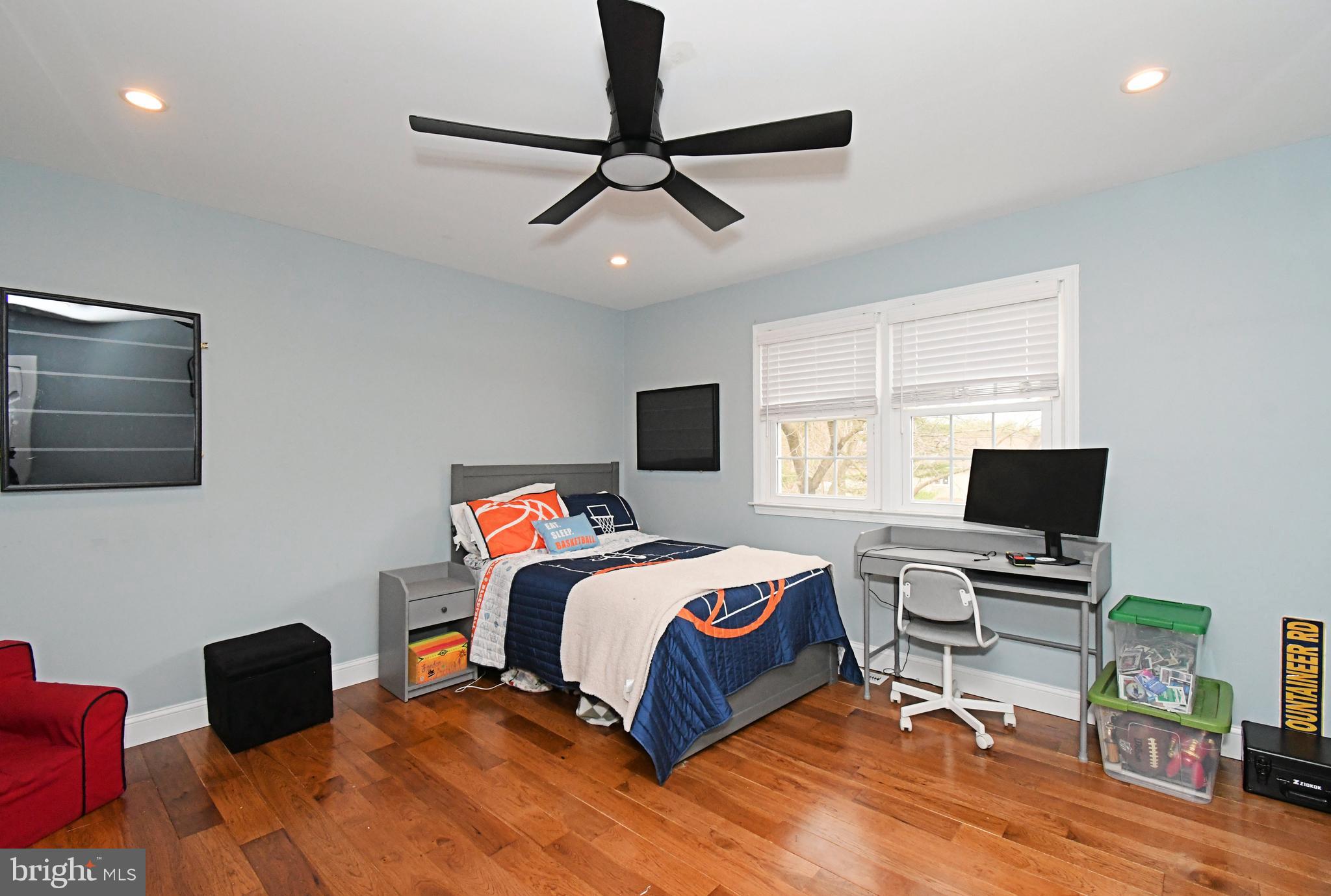 YARDLEY HUNT - Residential