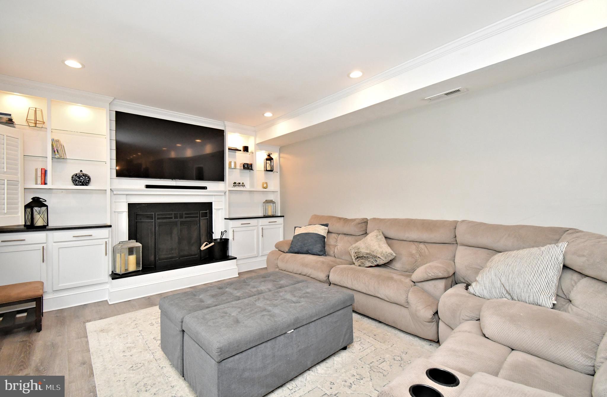 YARDLEY HUNT - Residential