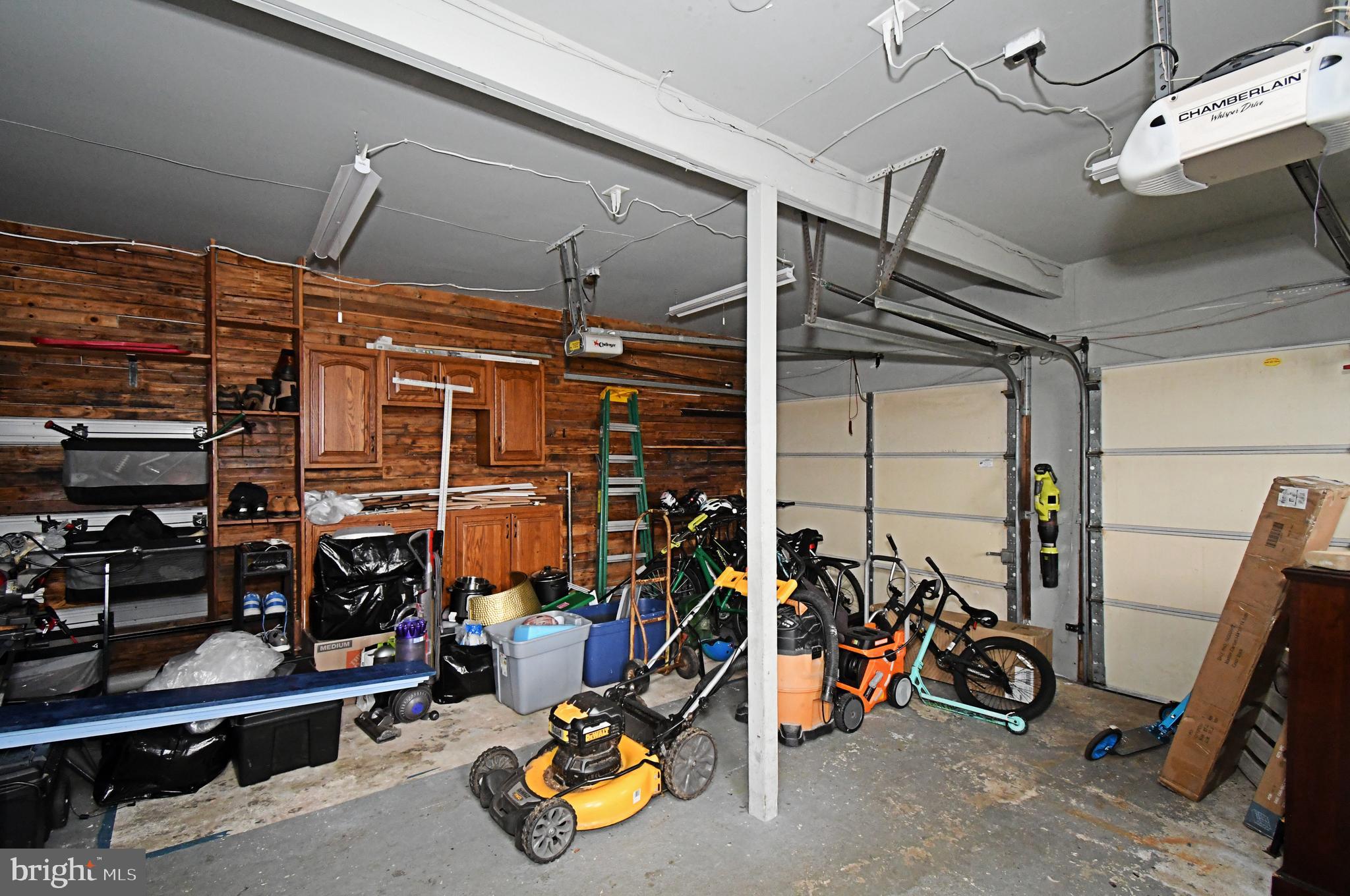 YARDLEY HUNT - Residential