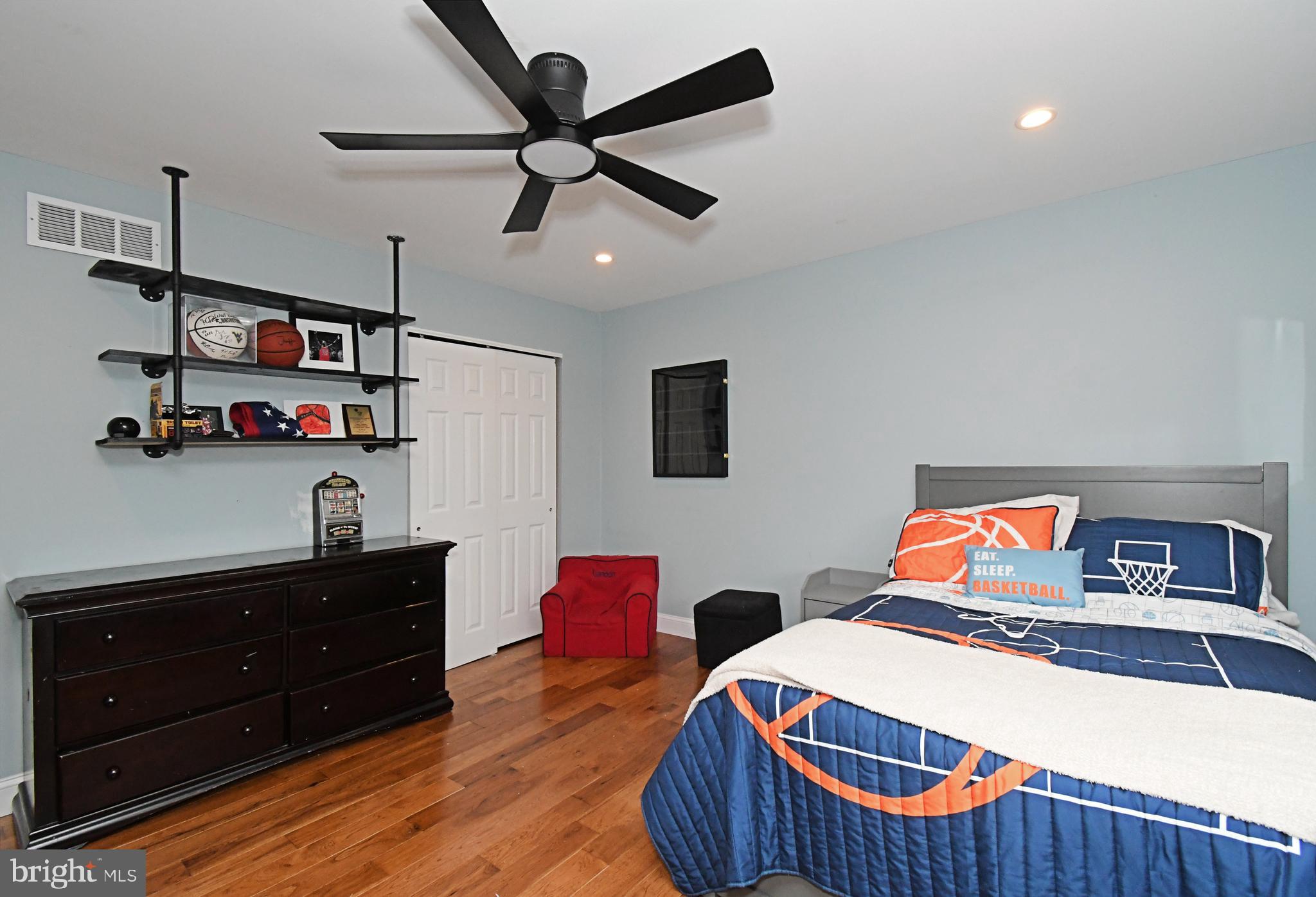 YARDLEY HUNT - Residential