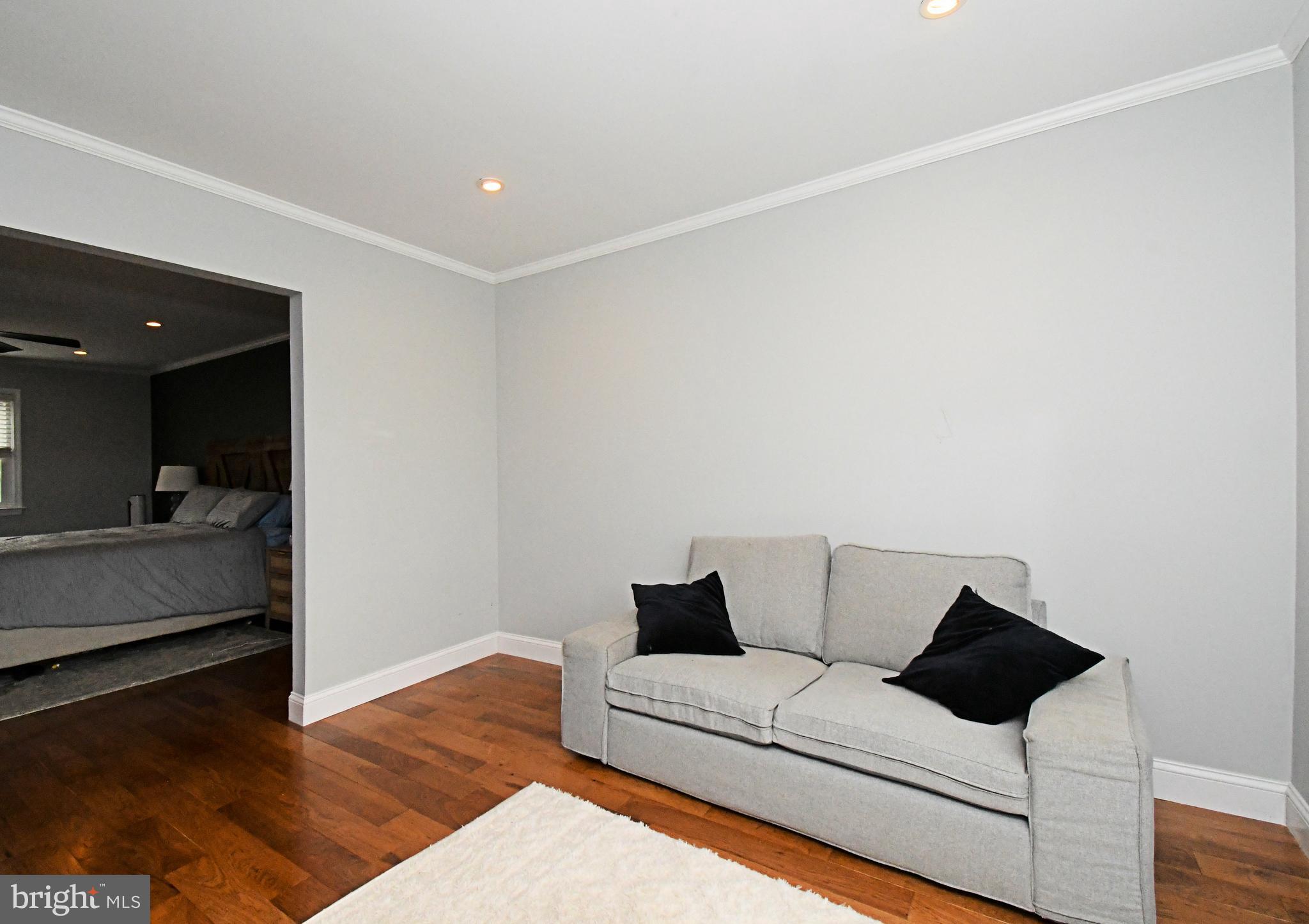 YARDLEY HUNT - Residential