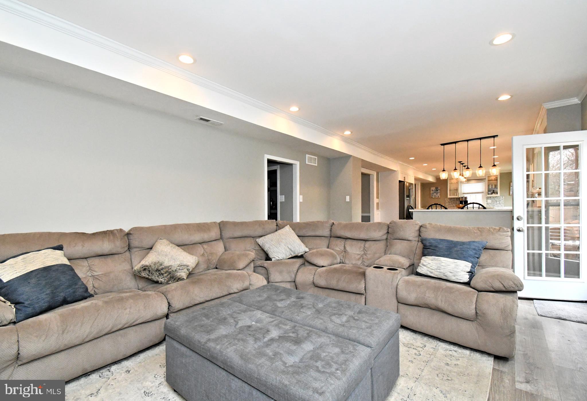 YARDLEY HUNT - Residential