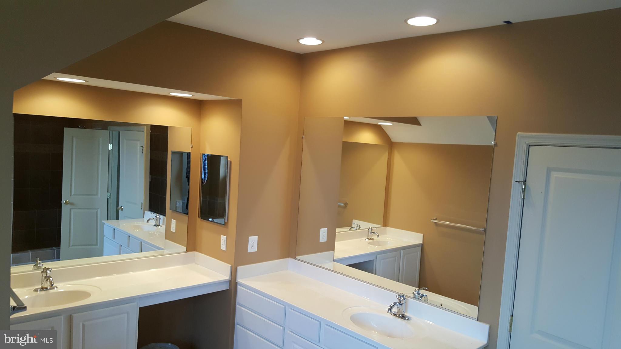 PEMBROOKE - Residential Lease