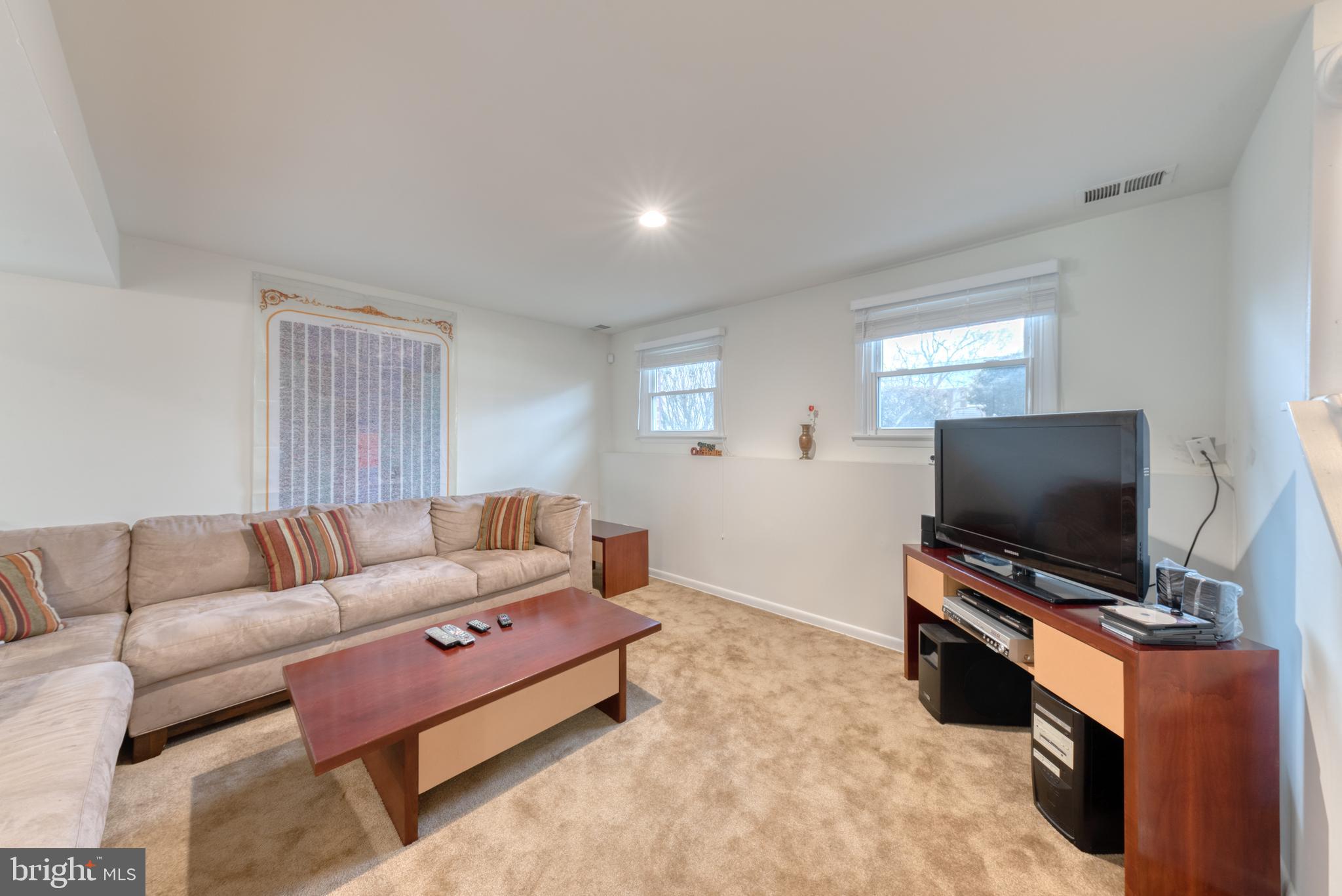 TIMBER GROVE - Residential