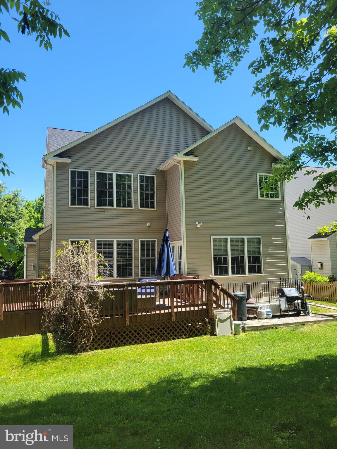 SOUTH RIDING - Residential