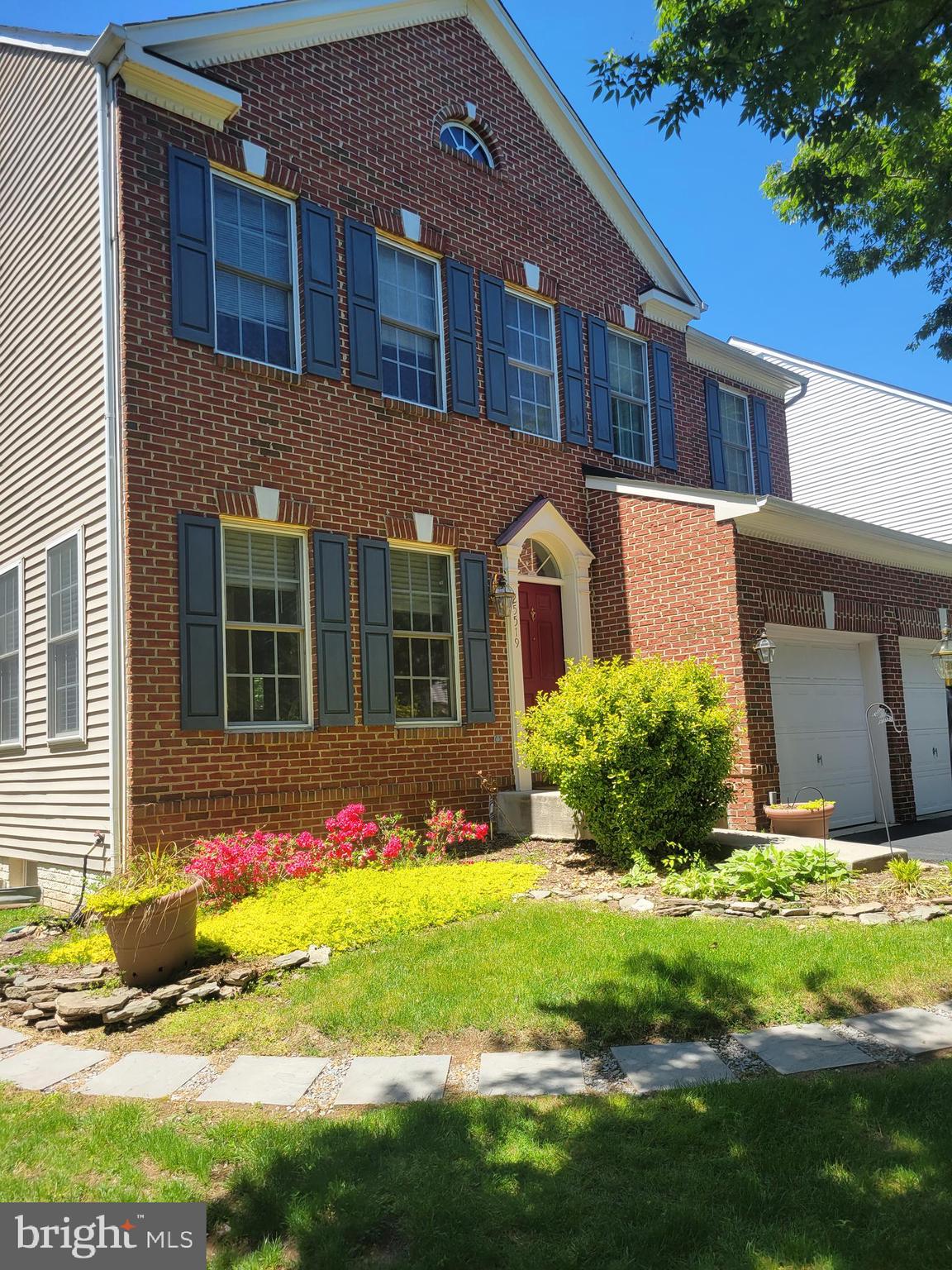 SOUTH RIDING - Residential