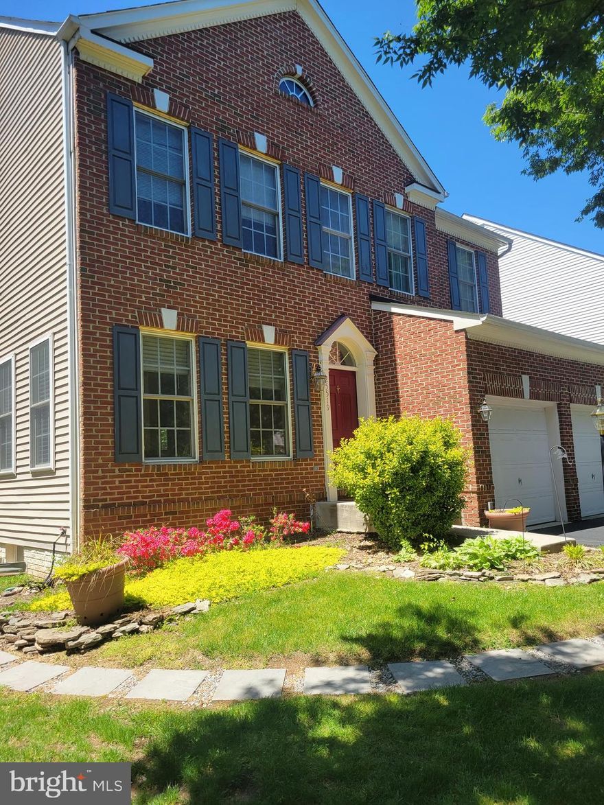 Get your perfect SOUTH RIDING home today! This stunning house boasts 2 gorgeous upper levels and a basement with 4 bedrooms upstairs and an additional usable bedroom in the basement, 3 full bathrooms and one half bath. Walk in the front door and be welcomed by an open spacious living area adjacent to a gorgeous dining room complimented by gleaming hardwood floors, and a beautiful hardwood staircase leading up to the bedroom level. Past the dining room you will find the spacious, accommodating,  family room which is adjacent to the gorgeous open kitchen complete with high quality stainless steel appliances, breath taking granite counter tops, and complete with a large island.  Also on the main floor is a perfect office/library space.  Walk out the back door and immediately enjoy from the large newly finished back deck, a view of plush green forestry that backs the home on this premium lot  !!!HARD TO FIND!!! Last but not least the basement of this home is absolutely enormous complete with brand new plush carpets, a bar, bedroom (which was a long time theatre room), and  a walkout exit leading up to the back deck. This house also has a BRAND NEW ROOF less than a year old. Schedule your showing today!
SELLER PREFERS CARDINAL TITLE GROUP