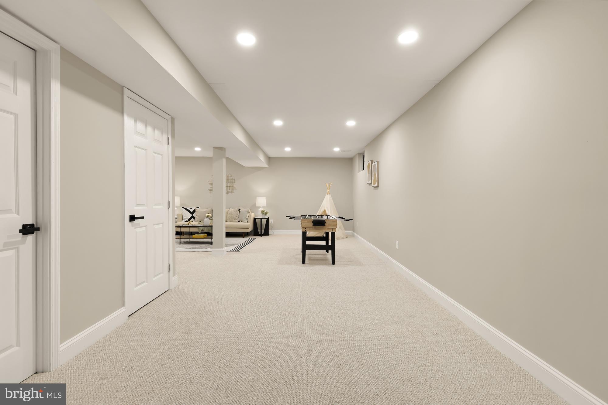 NEWINGTON WOODS WEST - Residential