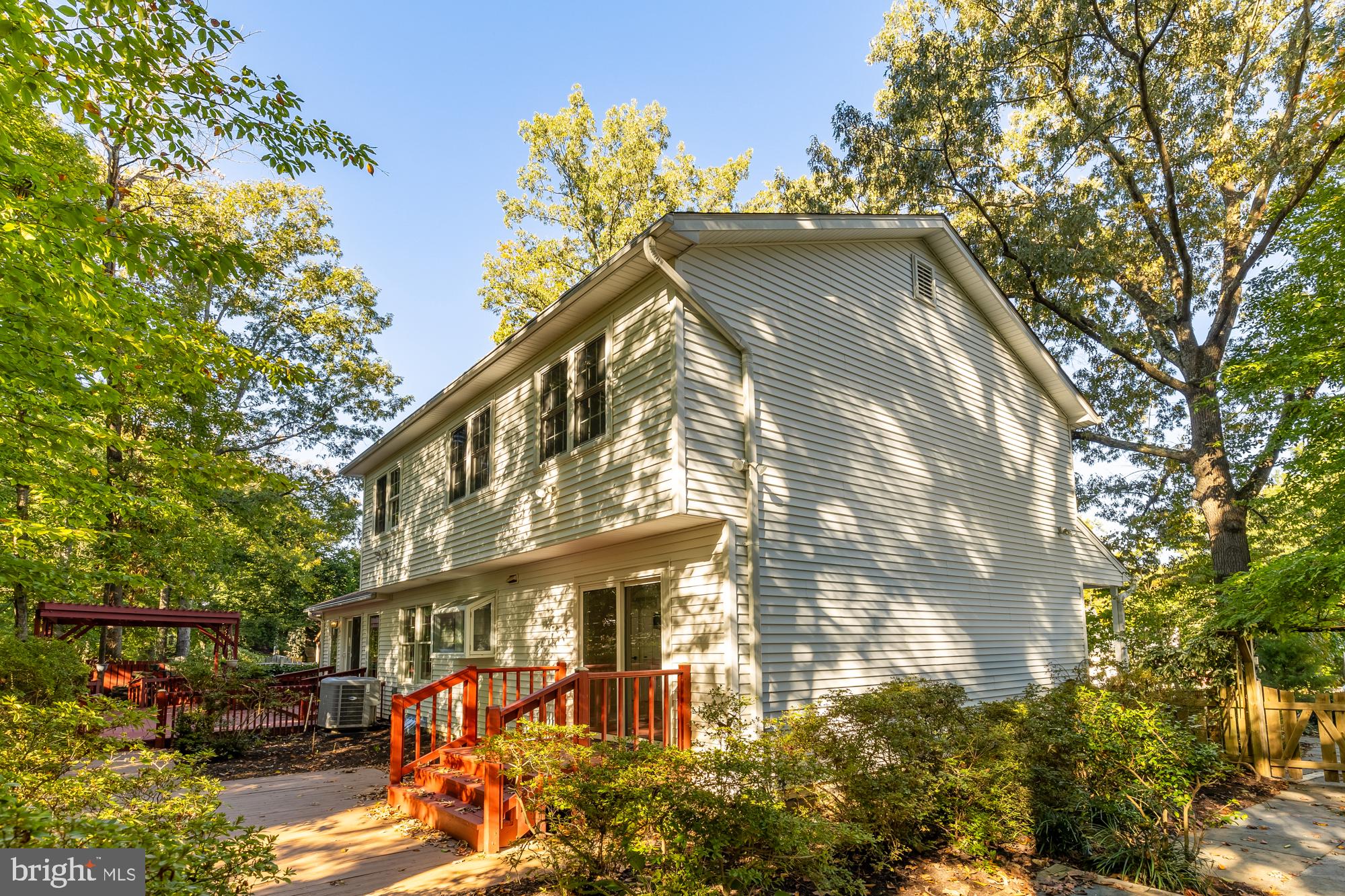 NEWINGTON WOODS WEST - Residential