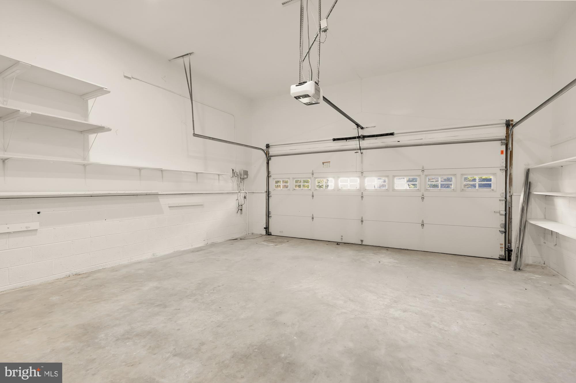 NEWINGTON WOODS WEST - Residential