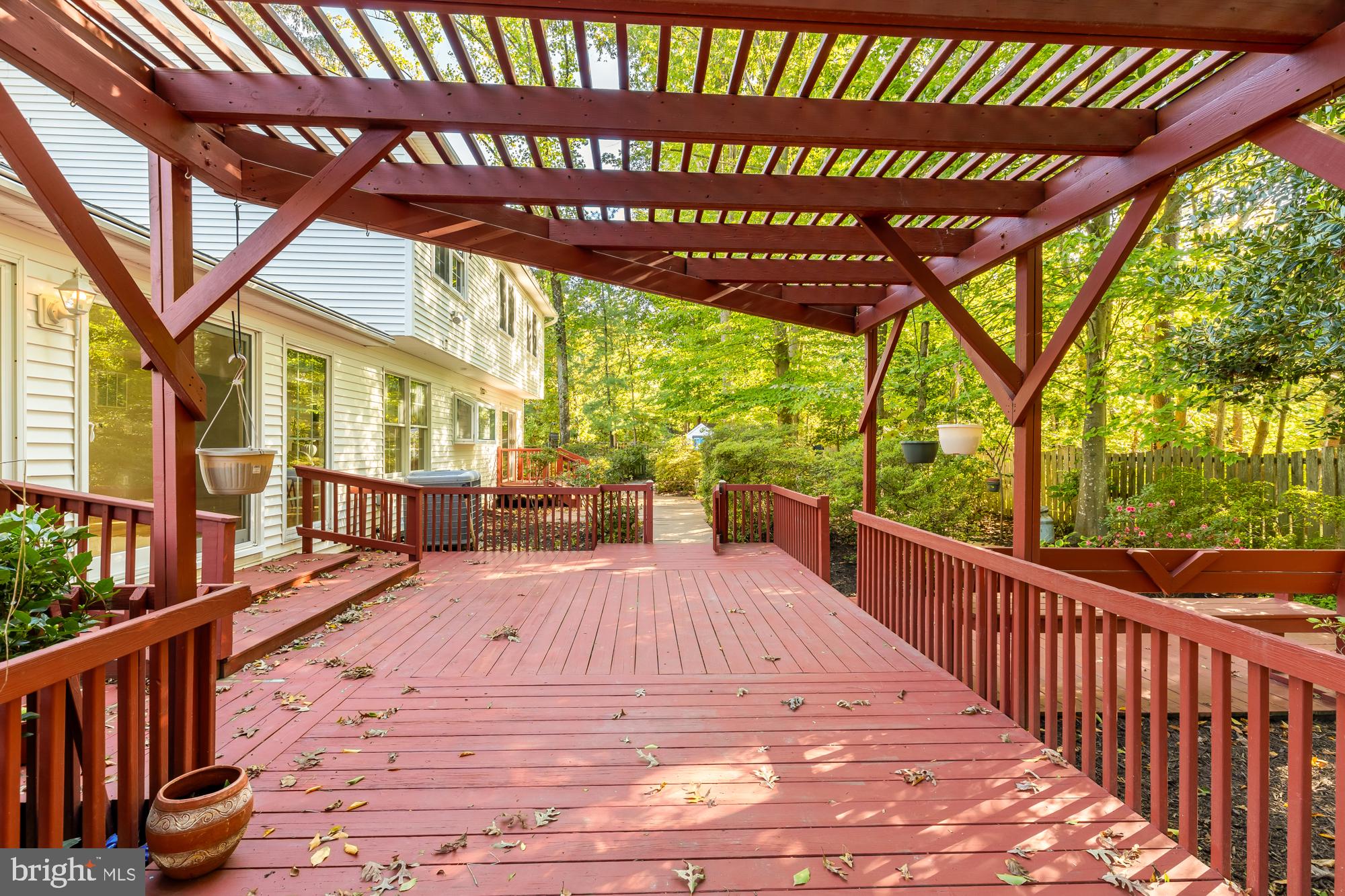 NEWINGTON WOODS WEST - Residential