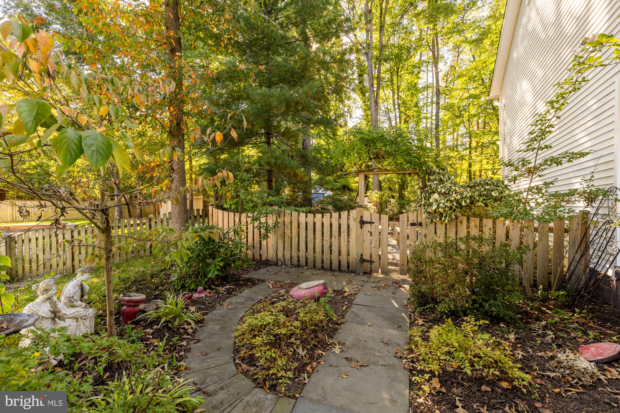 NEWINGTON WOODS WEST - Residential