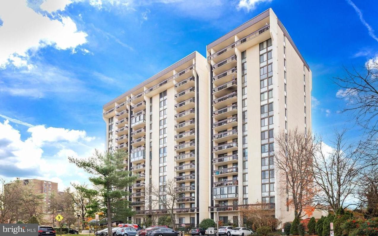 GREENHOUSE - Residential Lease