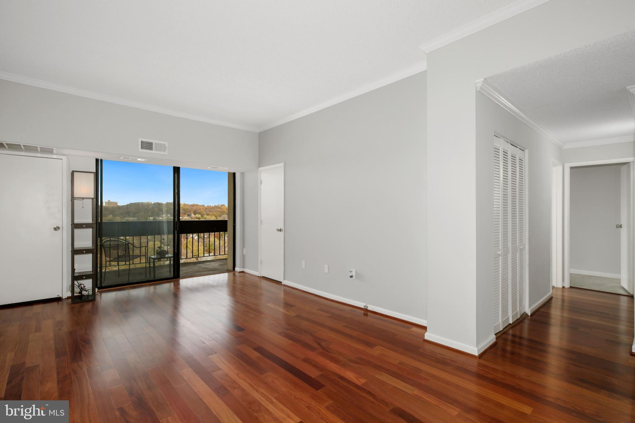 GREENHOUSE - Residential Lease