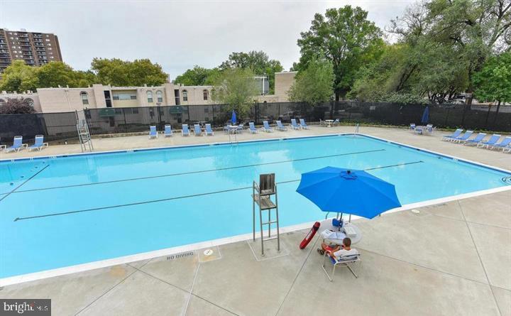 GREENHOUSE - Residential Lease