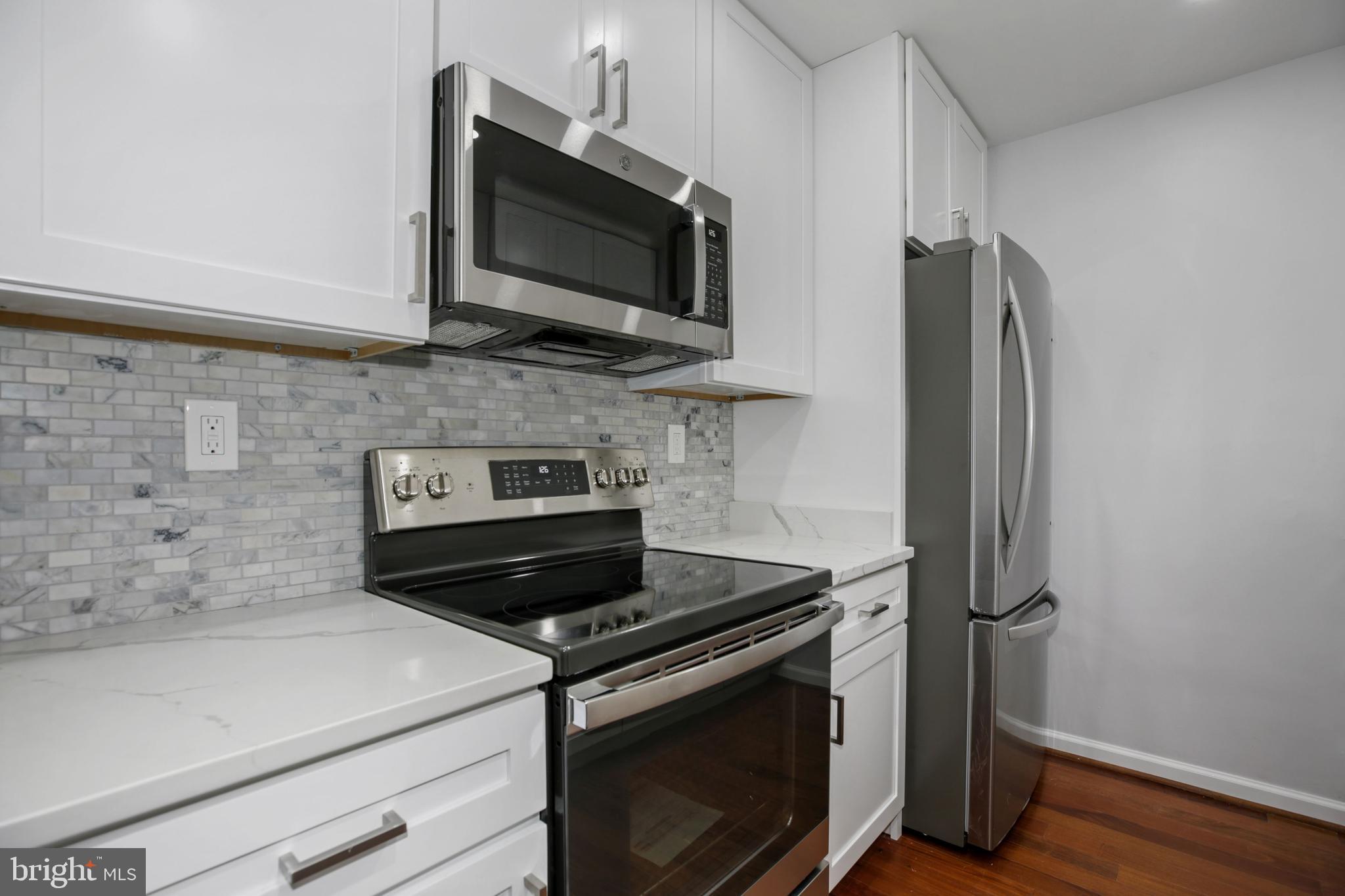 GREENHOUSE - Residential Lease