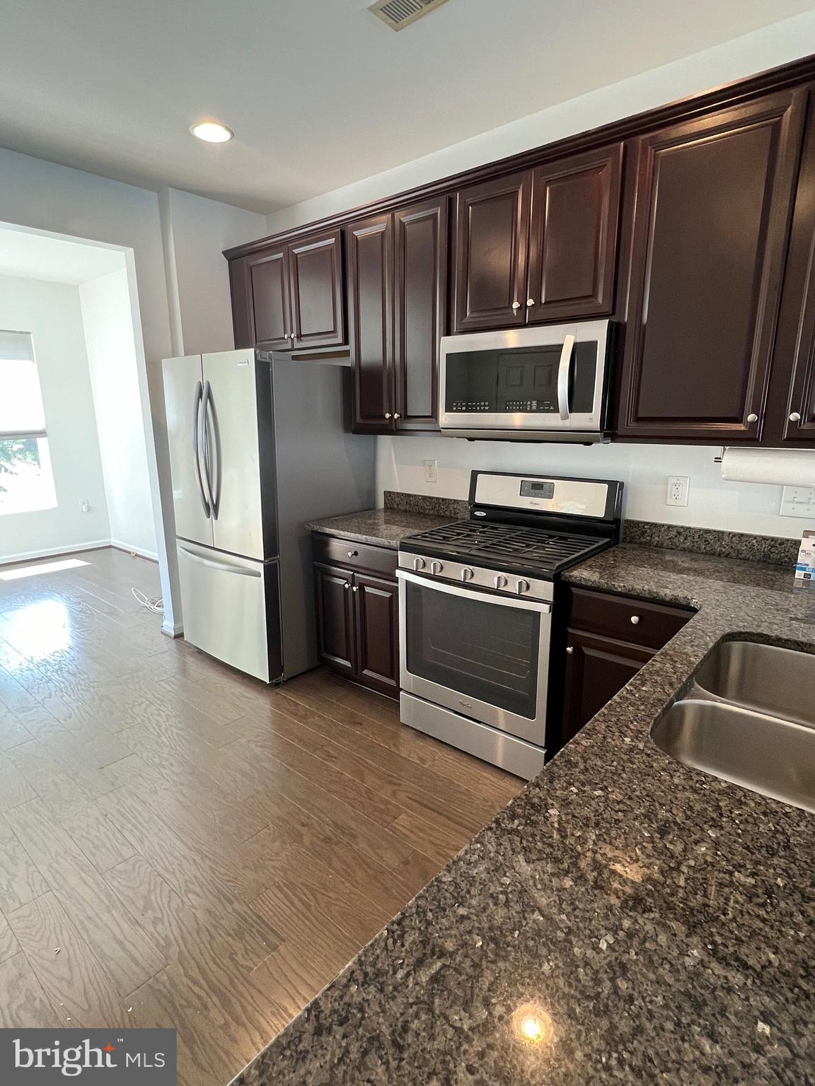 CHERRY HILL CROSSING - Residential Lease