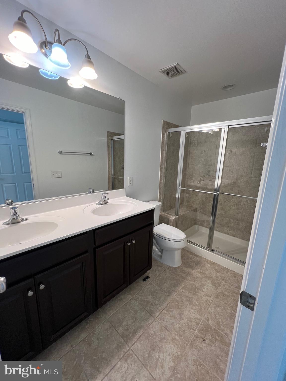 CHERRY HILL CROSSING - Residential Lease