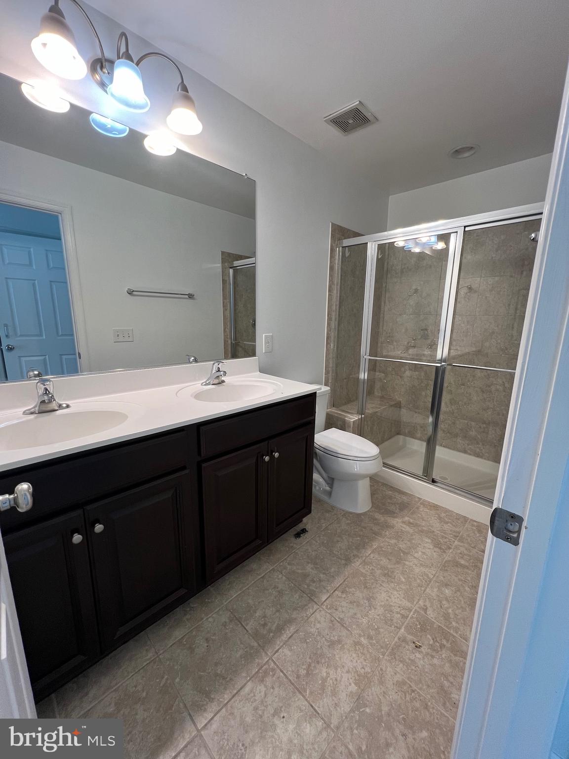 CHERRY HILL CROSSING - Residential Lease