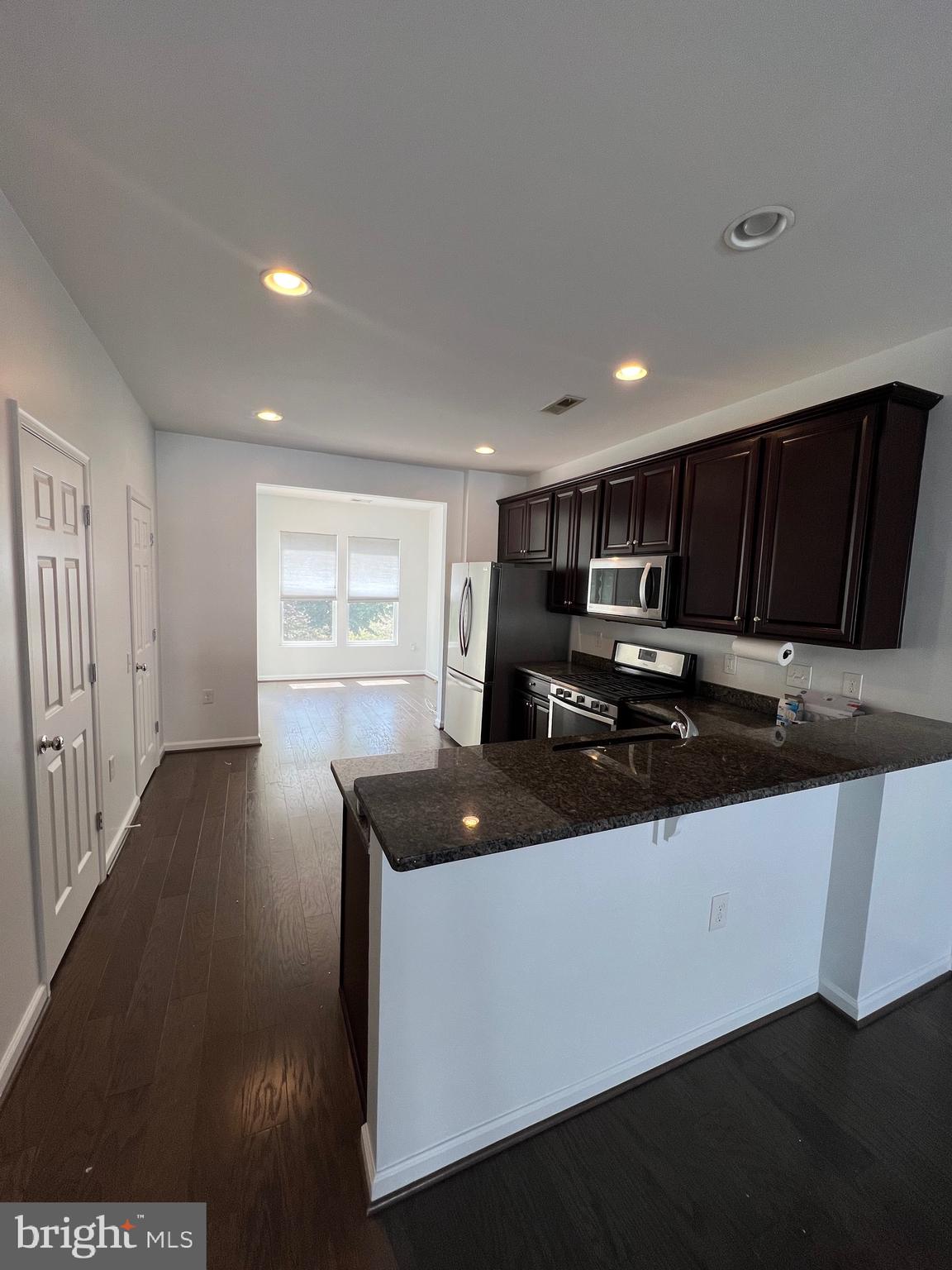 CHERRY HILL CROSSING - Residential Lease