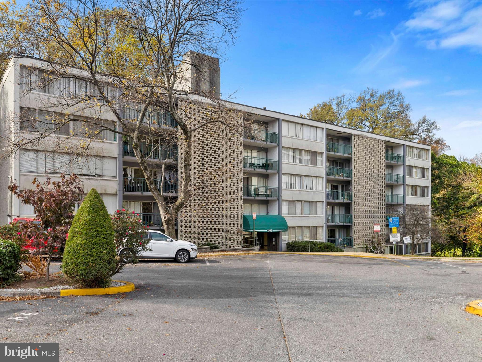 PRESIDENTIAL PARK - Residential