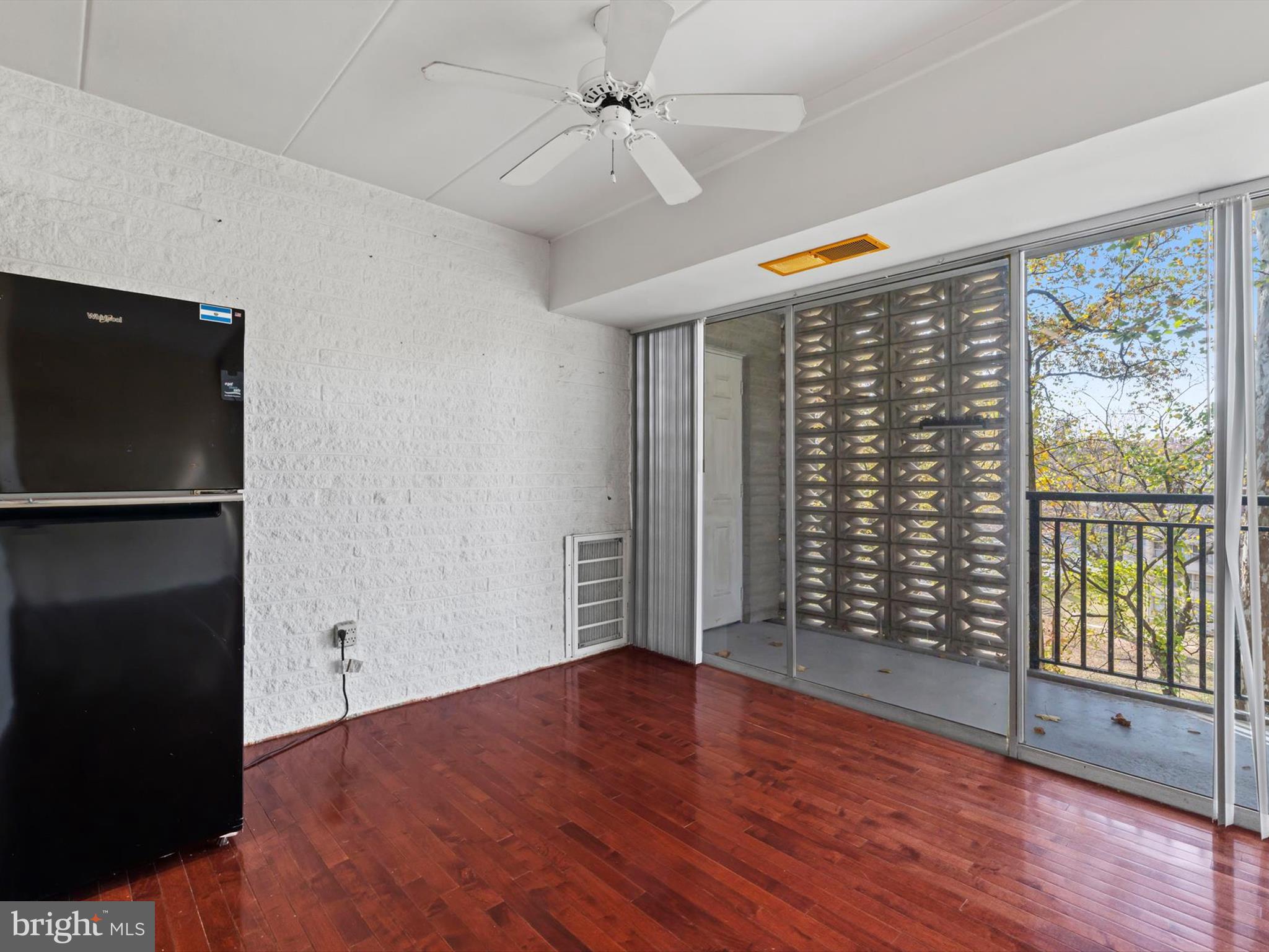 PRESIDENTIAL PARK - Residential