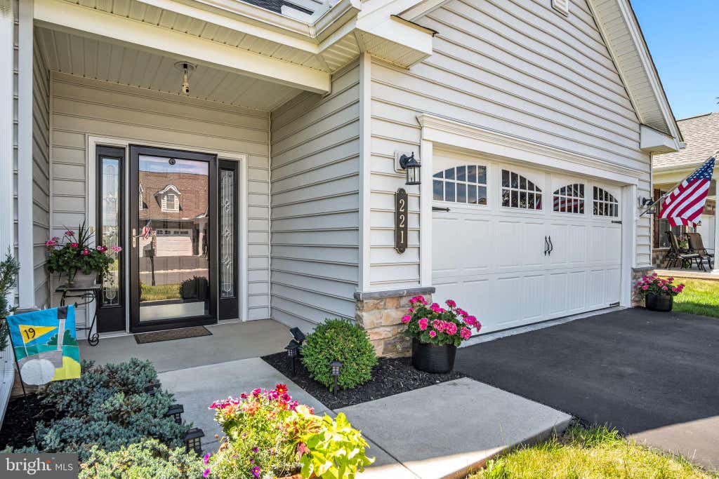 Photo of 221 Loyal Dr, MECHANICSBURG, PA 17050 (MLS # PACB2055742)