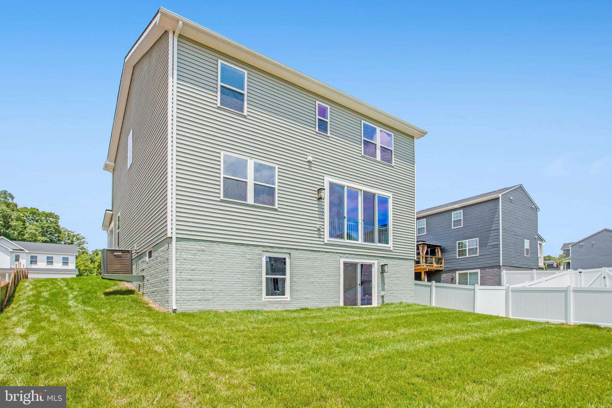 WILDERNESS SHORES - Residential