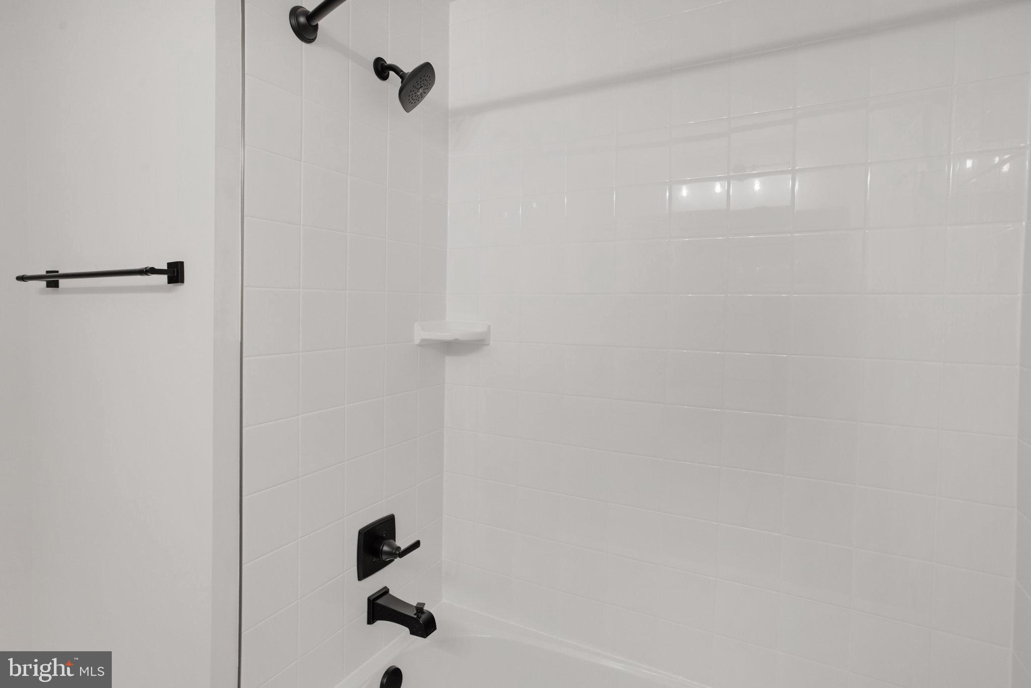 WILDERNESS SHORES - Residential