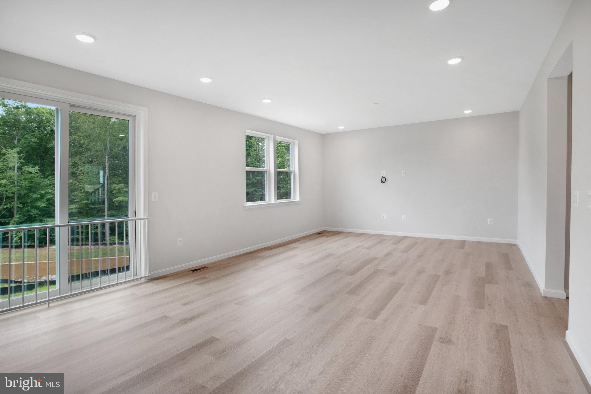 WILDERNESS SHORES - Residential