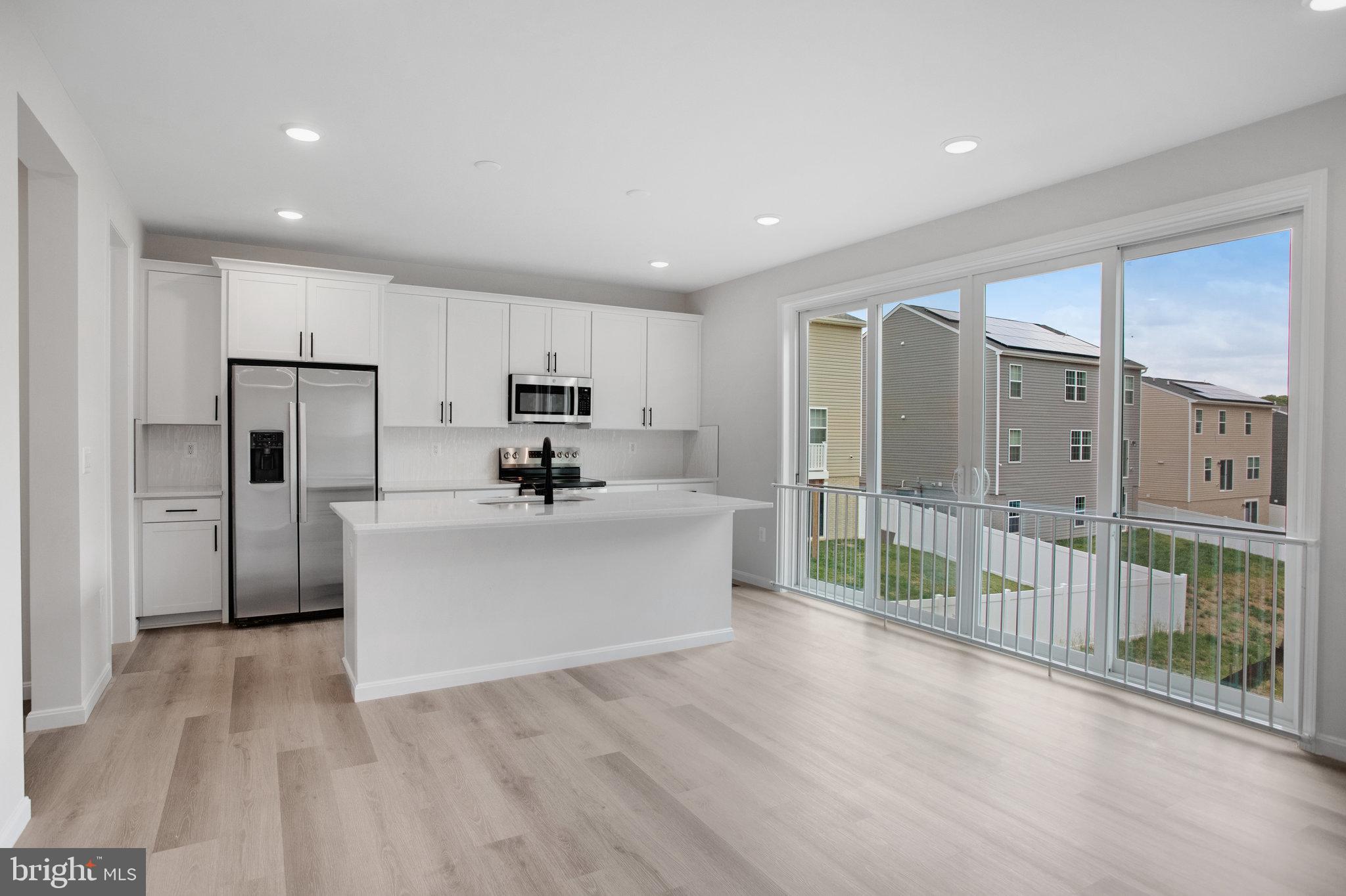 WILDERNESS SHORES - Residential