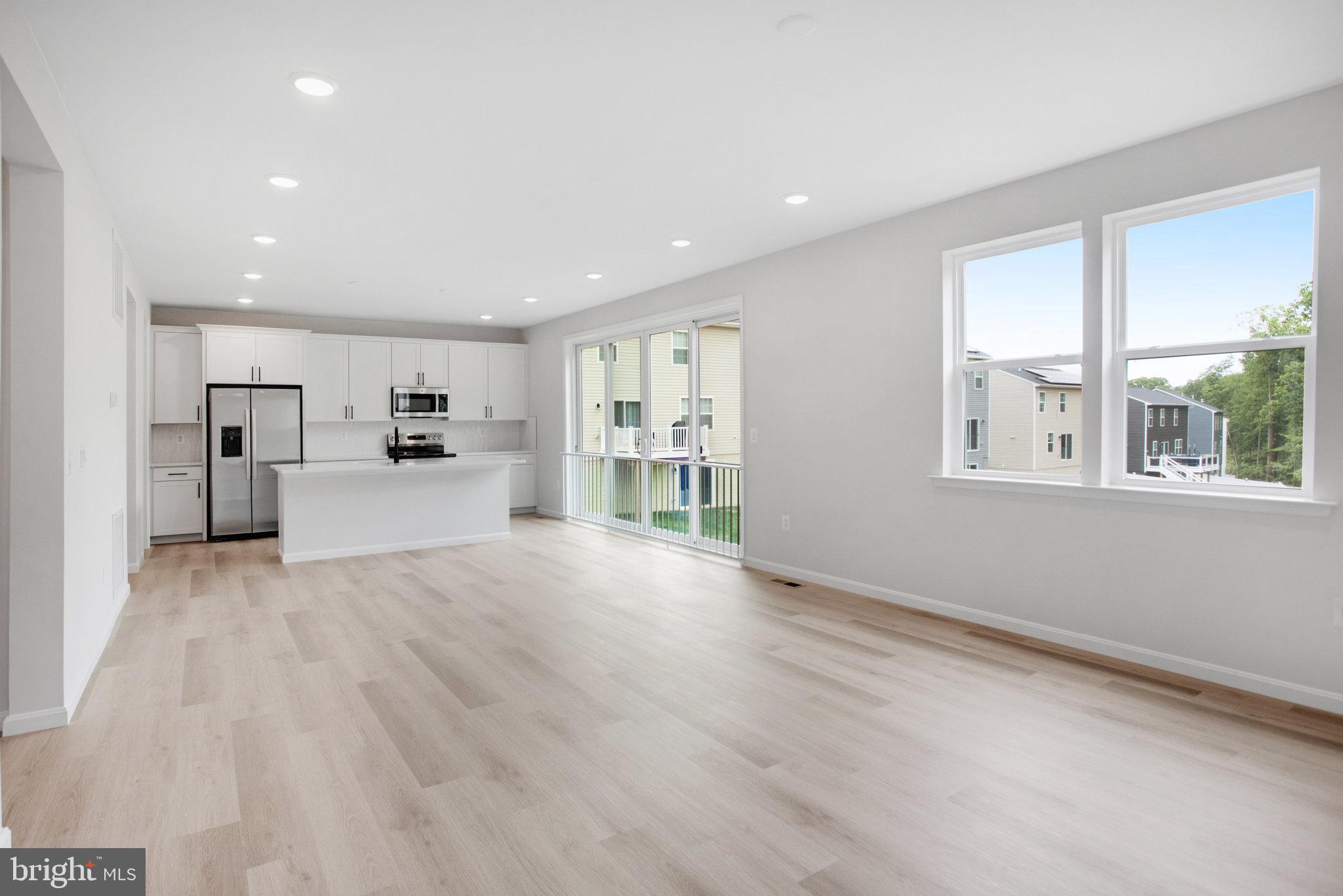 WILDERNESS SHORES - Residential