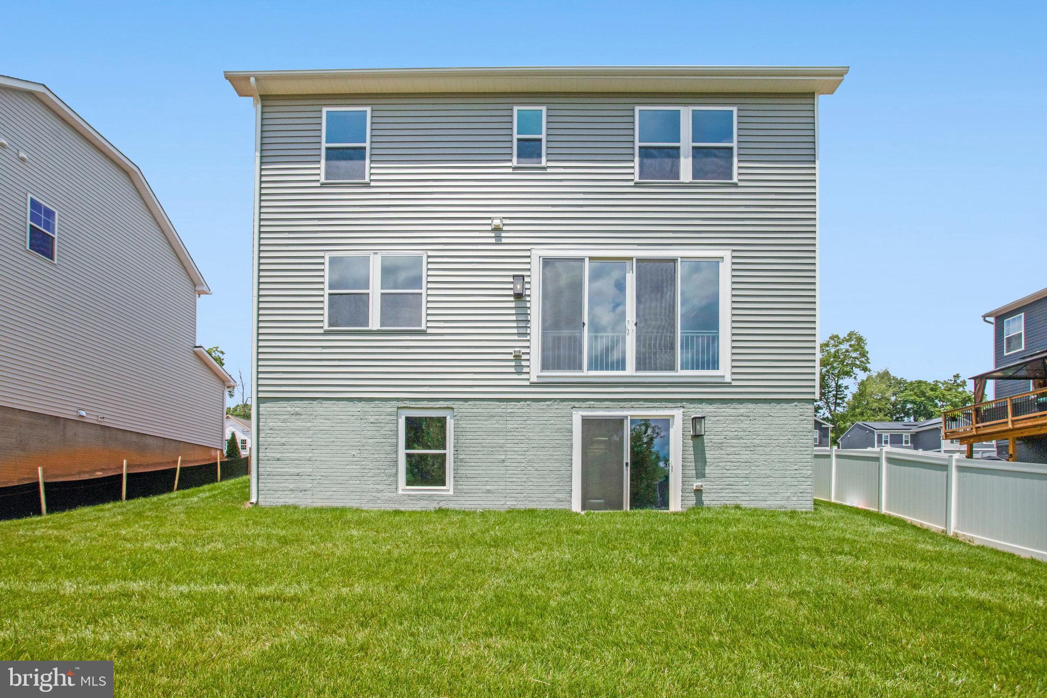 WILDERNESS SHORES - Residential