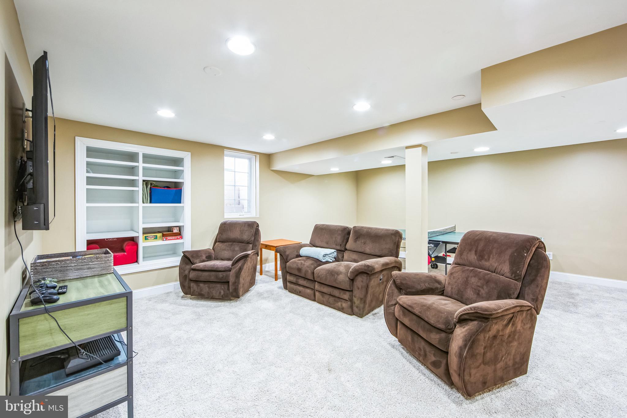 WEATHERSTONE - Residential